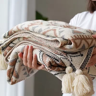„Tassel Bohemian“ antklodės